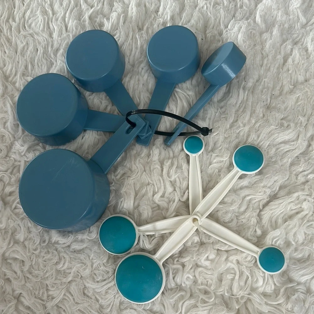 Blue and White Measuring Cup and Spoon Set